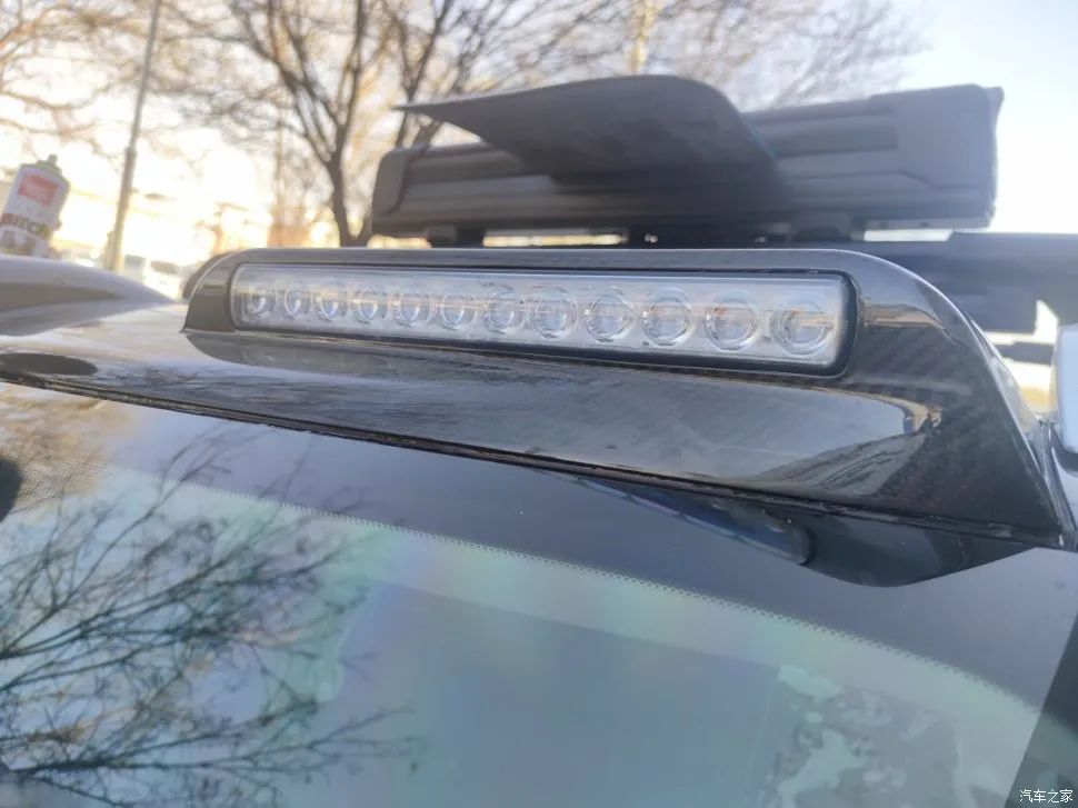 路虎发现5加装前探照灯,路虎发现五大灯测试