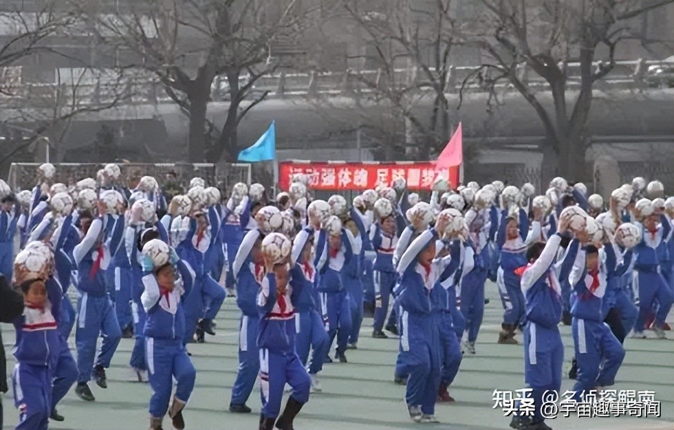 足球操运动特色,足球操花样