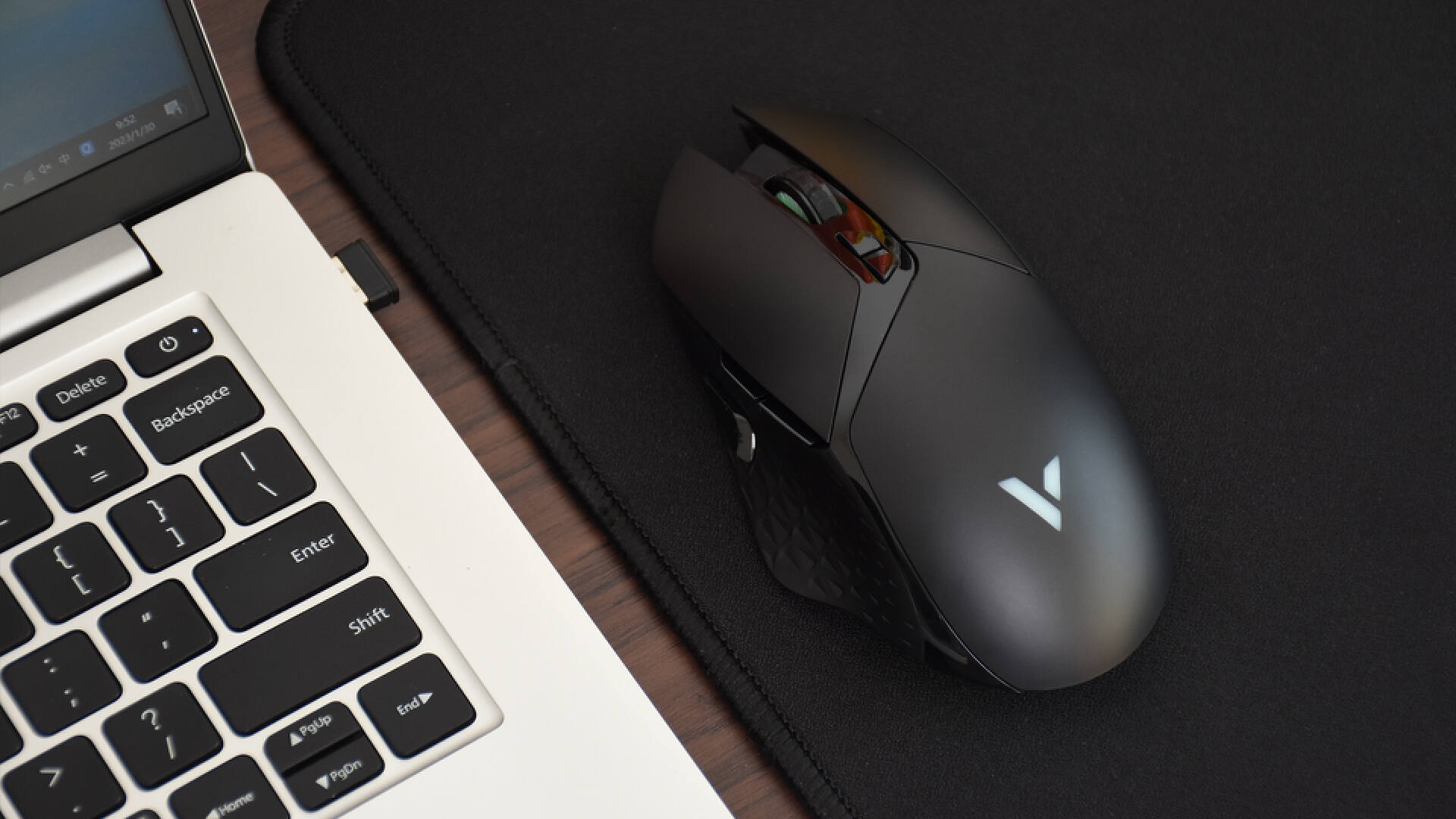 雷柏V30W游戏鼠标,雷柏鼠标垫v10c和v10s