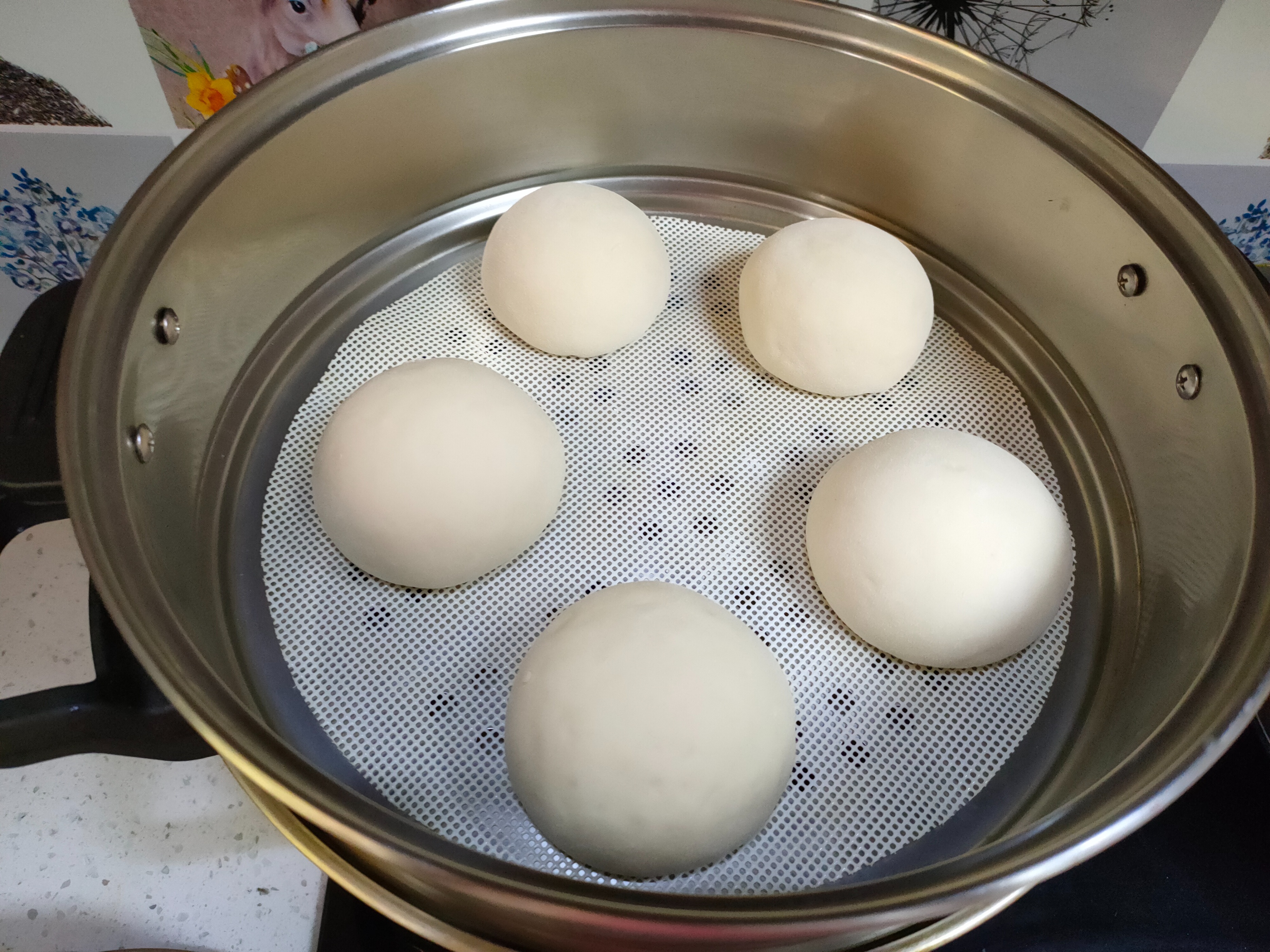 蒸馒头的酵母有危害吗,蒸馒头酵母粉放多了有什么危害