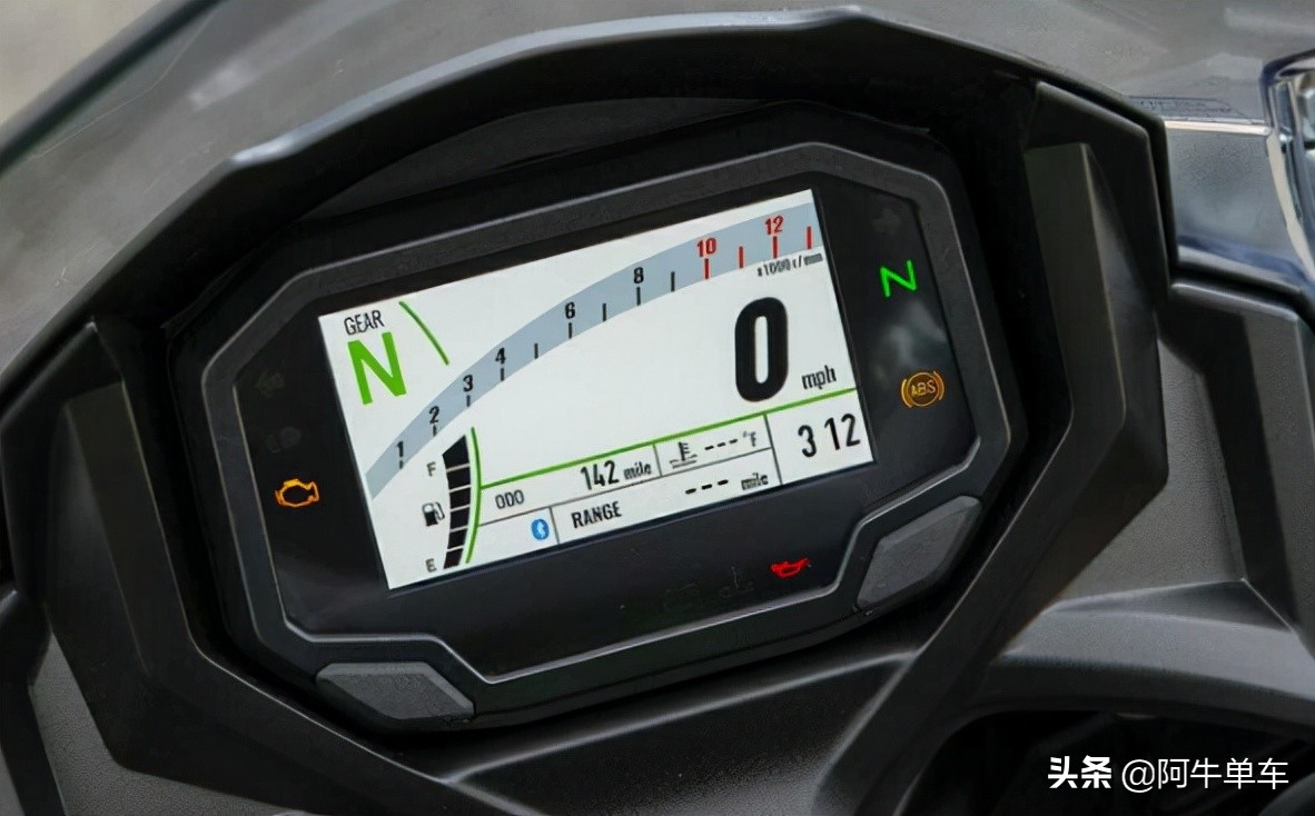 川崎摩托车推荐ninja650,川崎ninja6502021款日常骑行