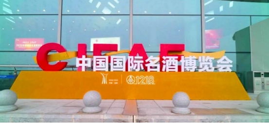 北京一传奇酒，出自县级酒厂，曾破产倒闭20年，今5000块难买一瓶