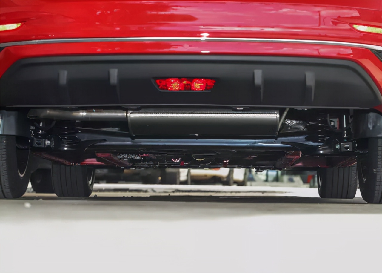 落地价不到8万首选这三台轿车,这几款车值得推荐堪称性价比之王