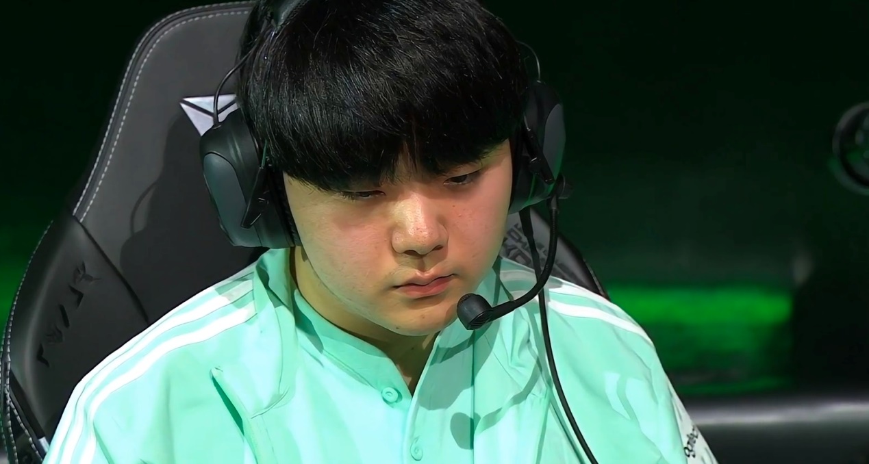 lckdk鎴樿儨t1faker,fakerlck澶忓璧沝k