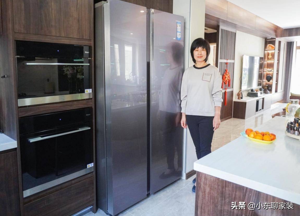 对开门冰箱和十字门冰箱哪个实用,是对开门冰箱好还是十字门冰箱好