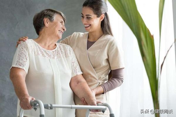 胃穿孔手术中需要做什么操作,胃穿孔手术十几年了需要注意什么