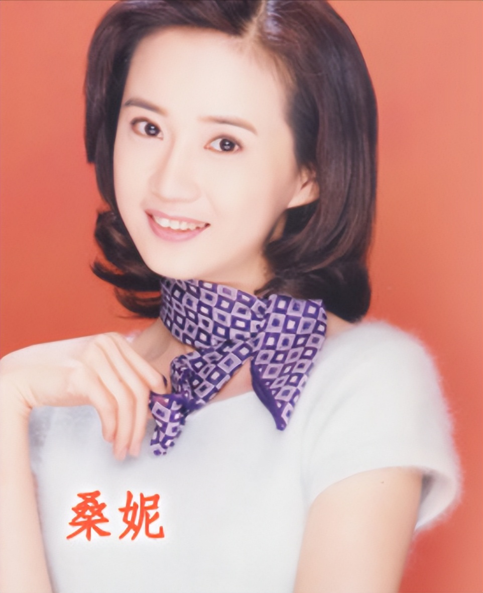 “最美尼姑”桑妮的成名之路,台湾女明星出家当尼姑桑妮