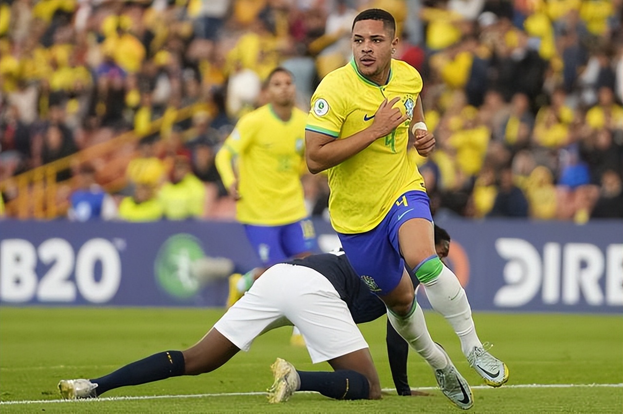 西甲巴萨将战塞尔塔直播,维托罗克加盟皇马