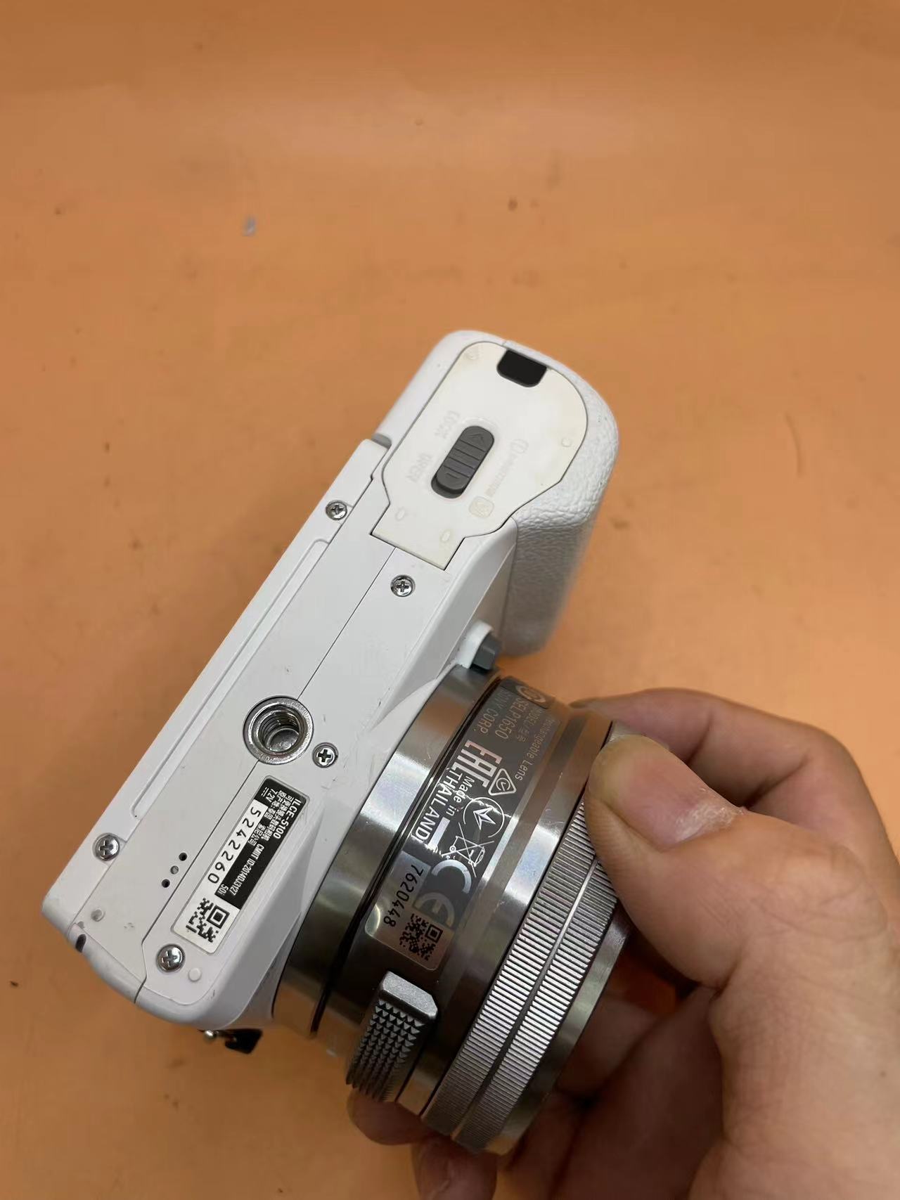 索尼a5100info,索尼a5100所有送的配件