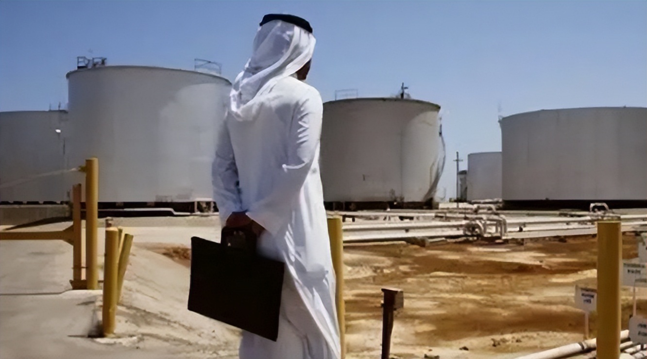 买导弹被美拒绝，沙特亲王赴中国购买东风3，35亿巨资引关注