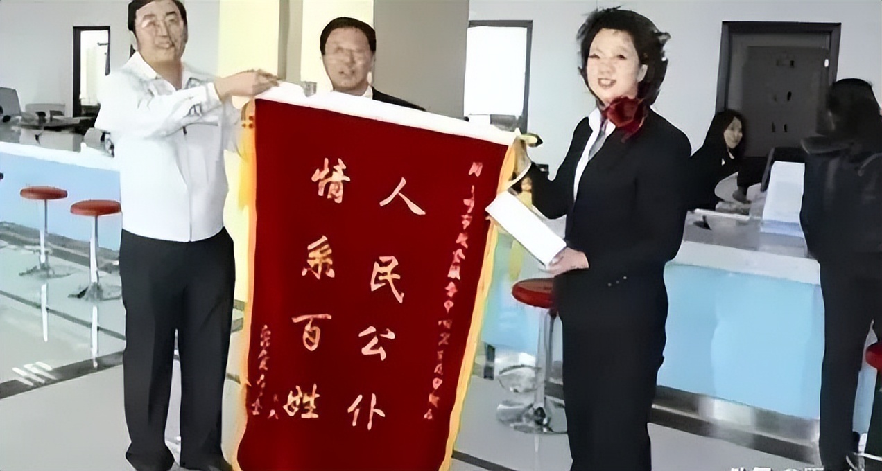 李少莉当年被采访视频,有关李少莉视频