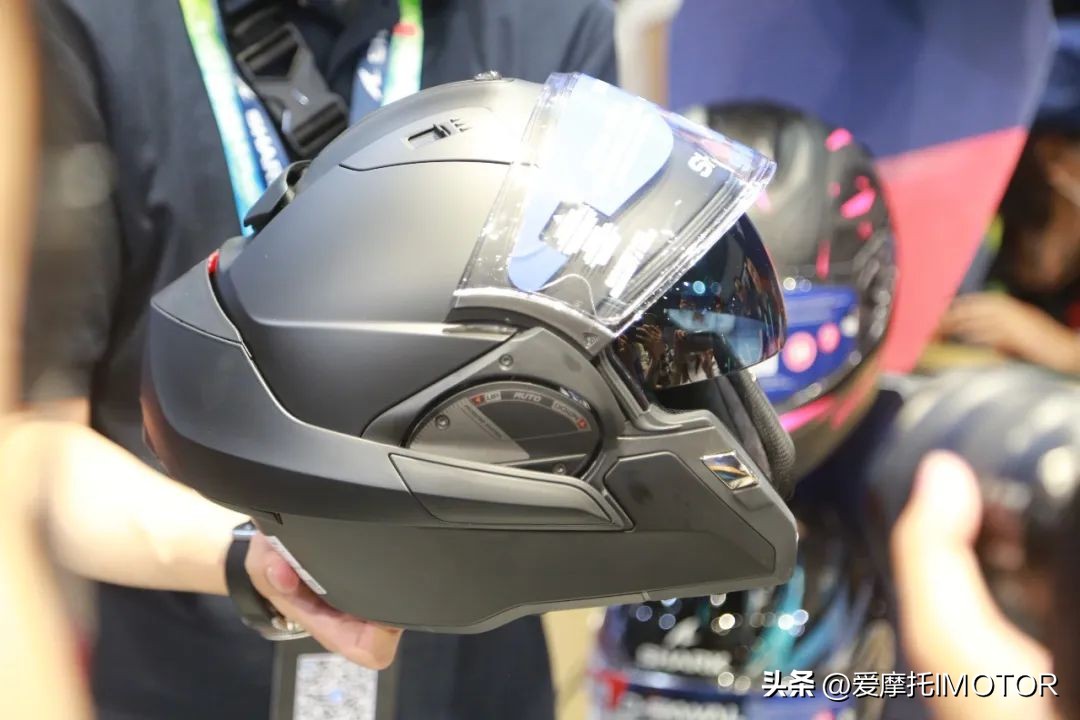 shark头盔最新款,shark大尾翼赛道盔