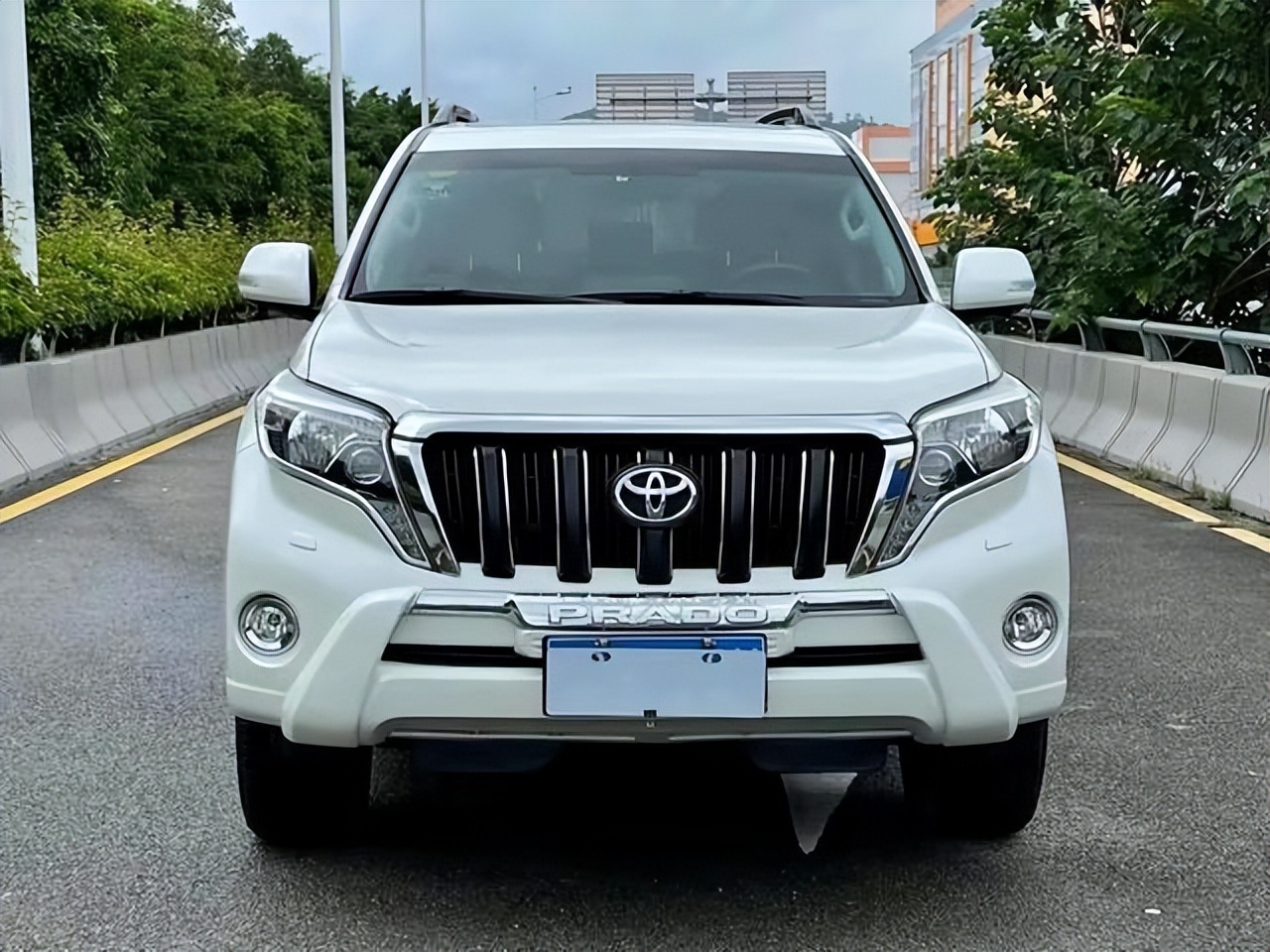 丰田普拉多2800降价,丰田普拉多3.5加价