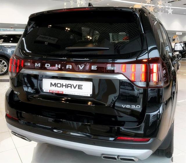 新款国产福特探险者实车再次现身,探险者3.5t途昂530现代v6哪个好