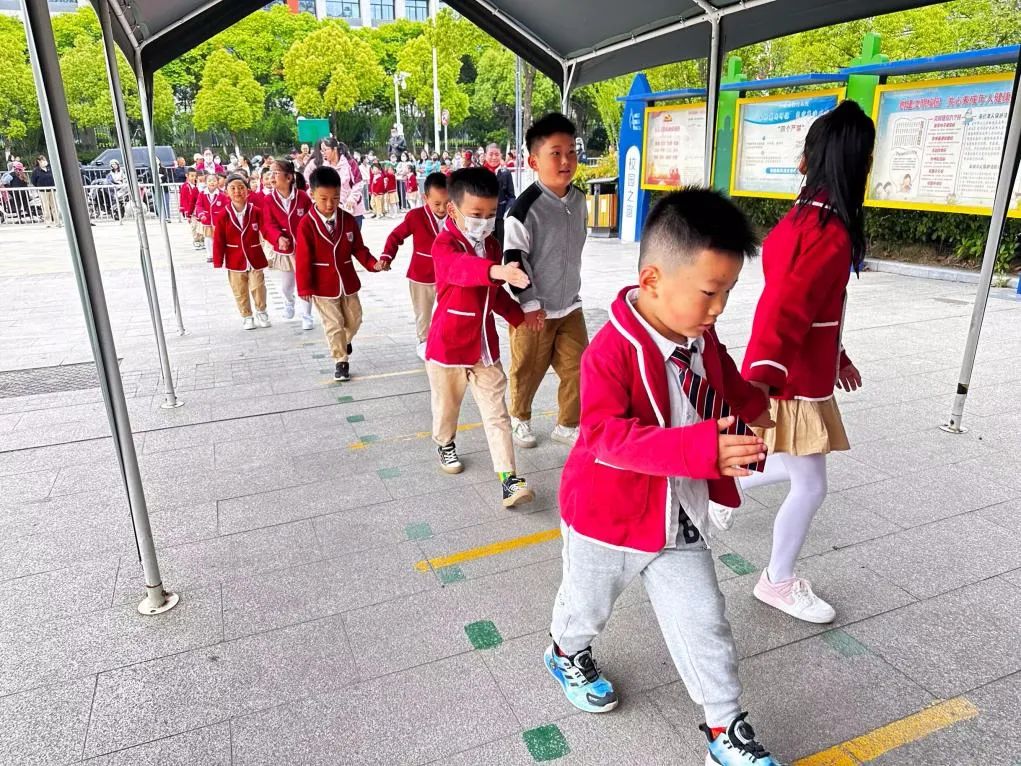 合肥市安庆路第三小学灵溪校区,合肥安庆路第三小学灵溪校区报名