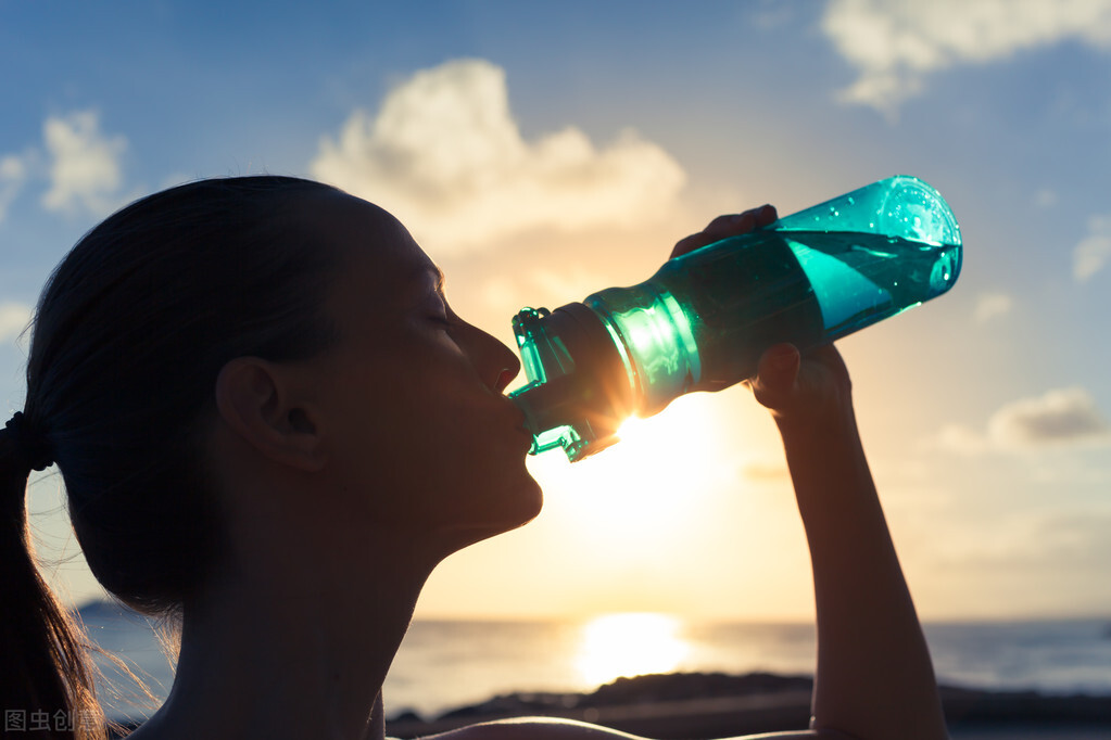 水痘到第几天会全身大爆发,成人水痘发烧几天大爆发