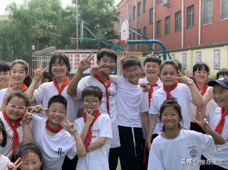 张店小学春季运动会,鲁山县花园路小学举行冬季运动会