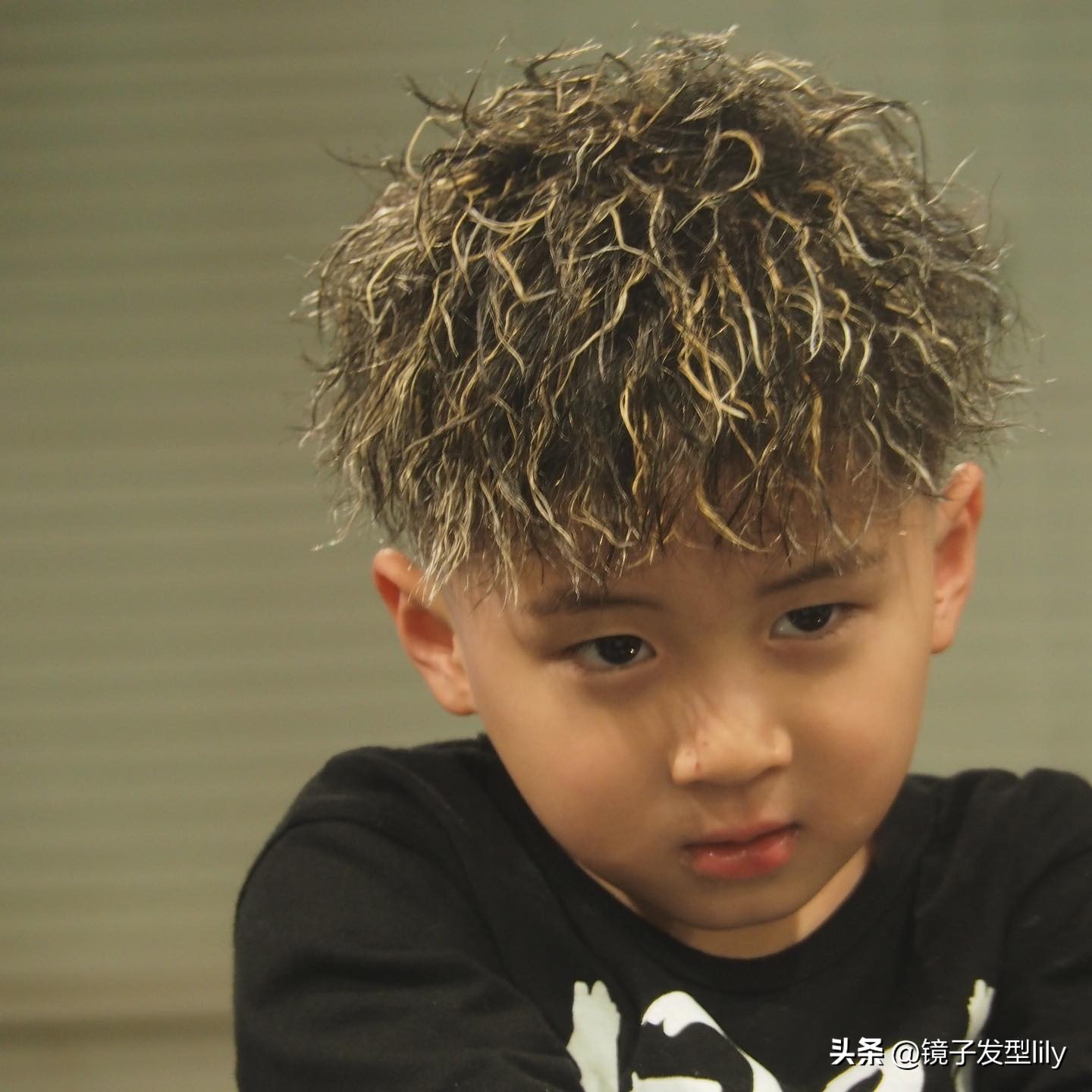最帅气的小男生发型,如何剪一款帅气小男孩发型
