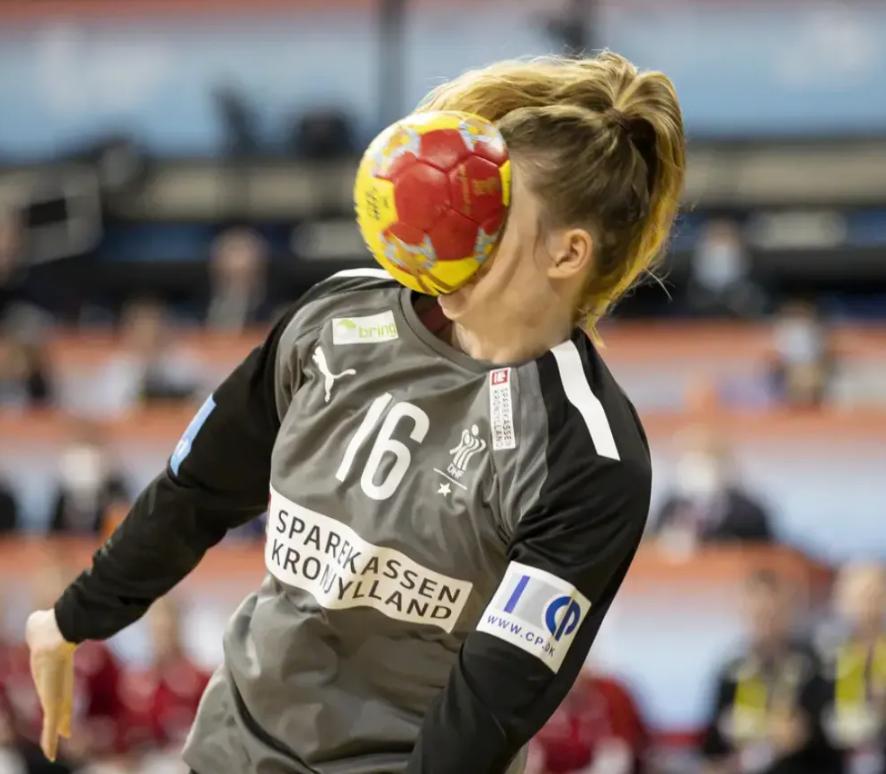 比赛中一些搞笑镜头笑翻你,赛场100个搞笑瞬间