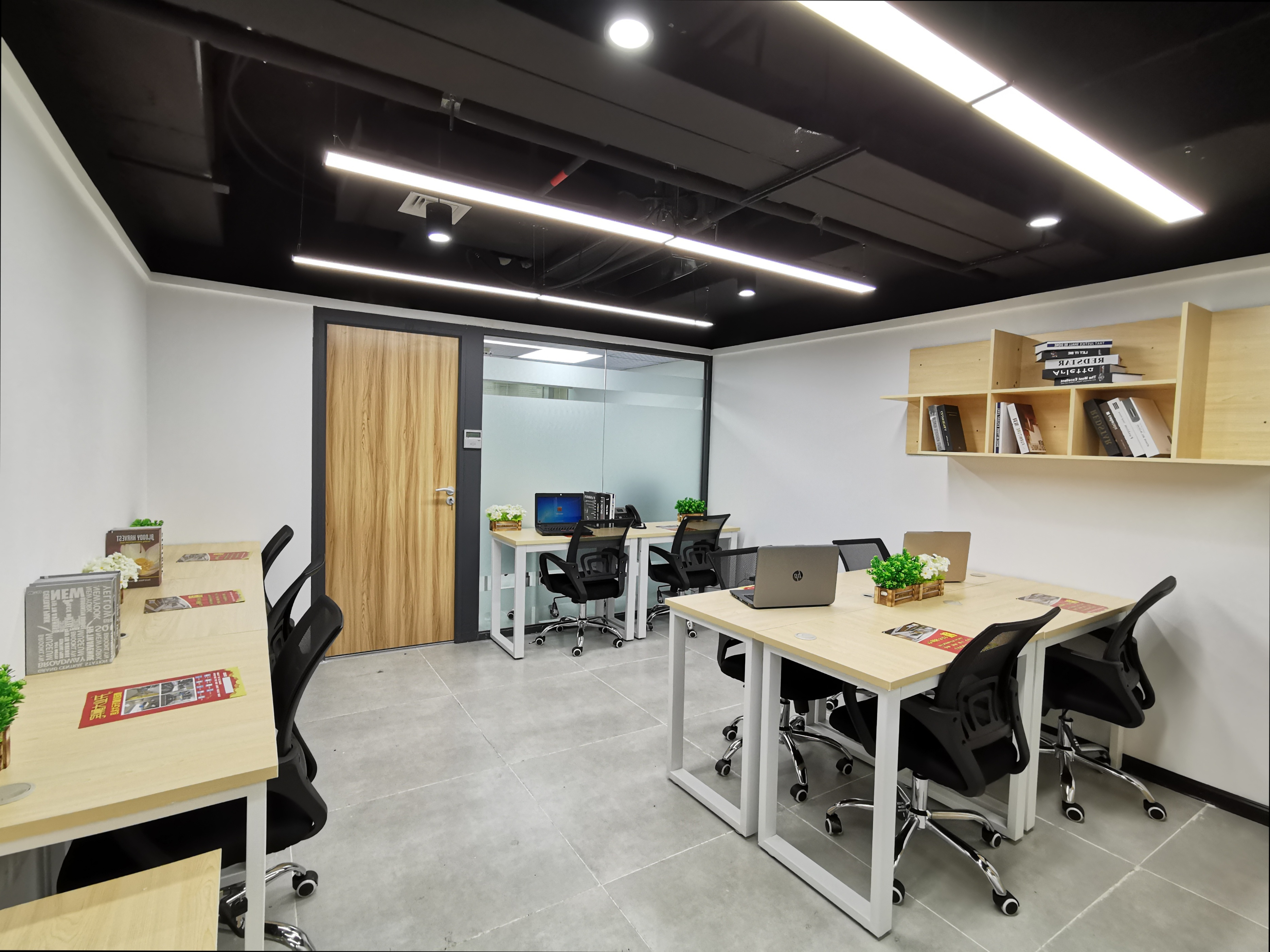 南山科技园5000元办公室全包,农林二楼