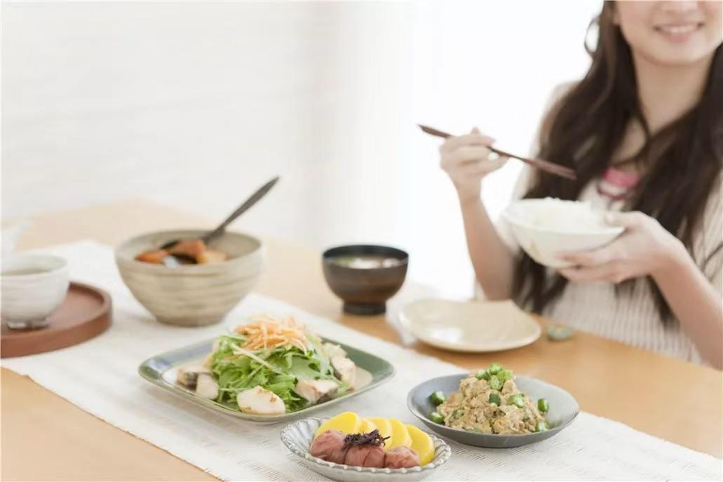 蛋白质低吃什么药补得快最有效,蛋白质量偏高要控制吃什么东西