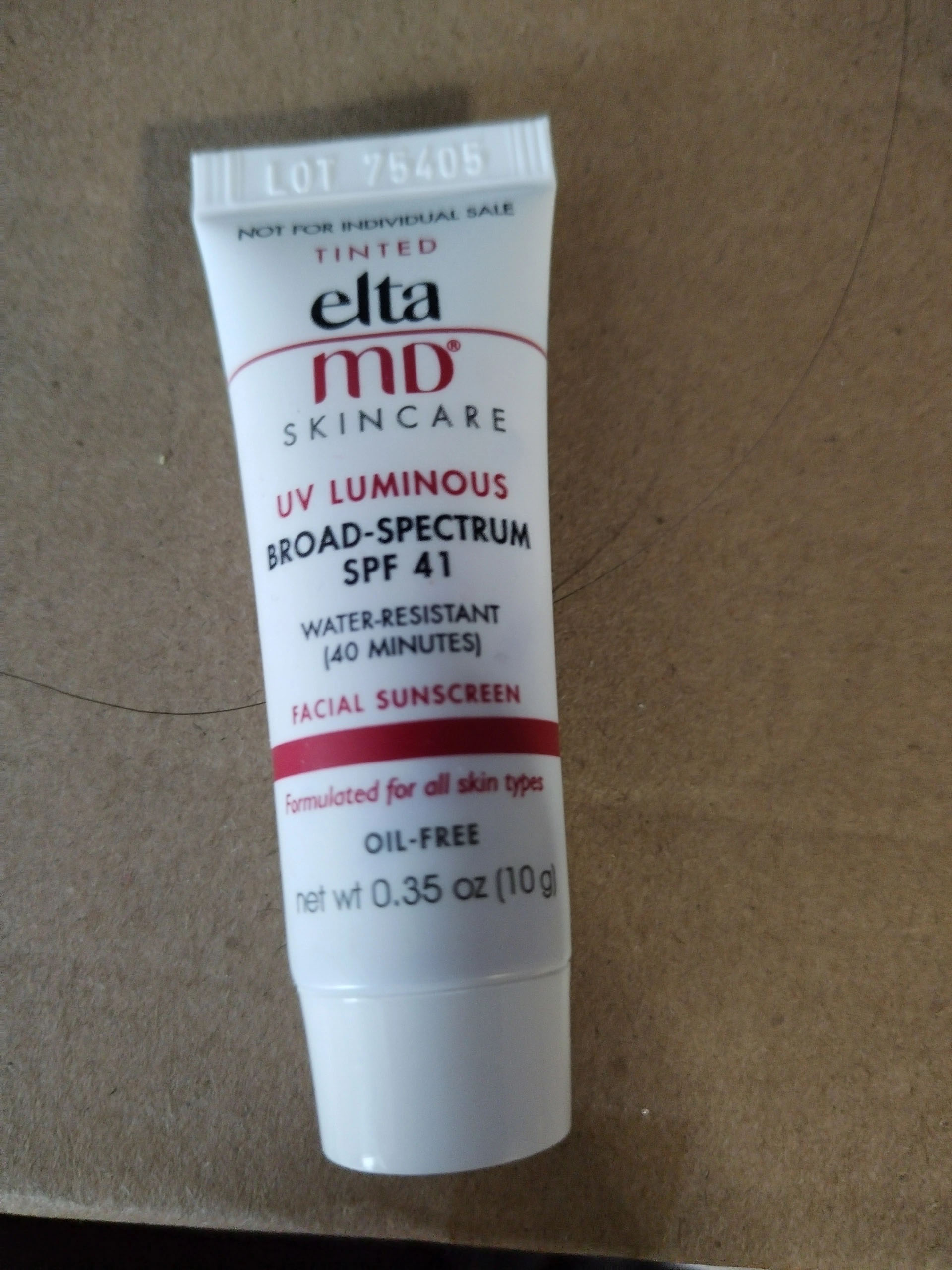 什么牌子的防晒霜喷雾性价比高,蜜丝婷防晒喷雾和防晒霜哪个好用