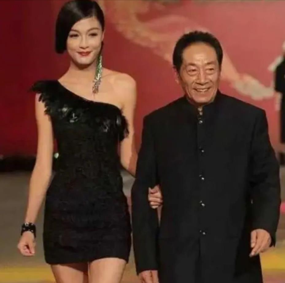 抱孙子的年龄却喜当爸的明星,六位年过60岁无儿无女的明星