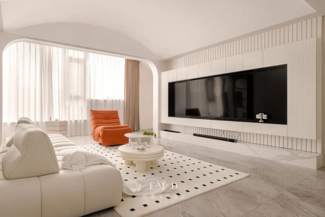 电视背景墙小不挂电视该怎么设计,简单实用的电视机背景墙