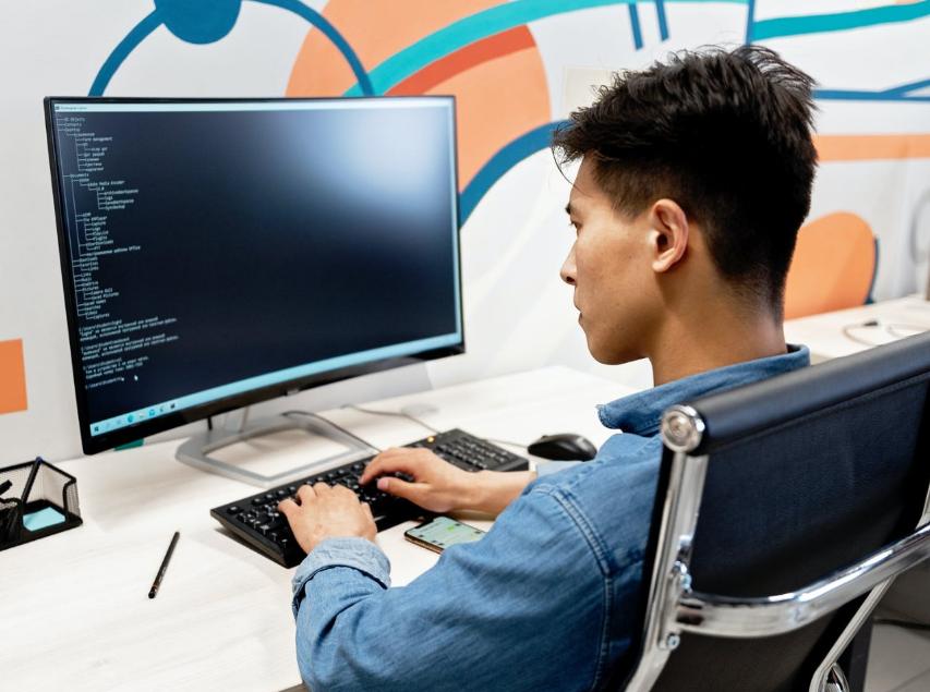 本科毕业十大高薪专业出炉,十大本科就业率最高的专业推荐