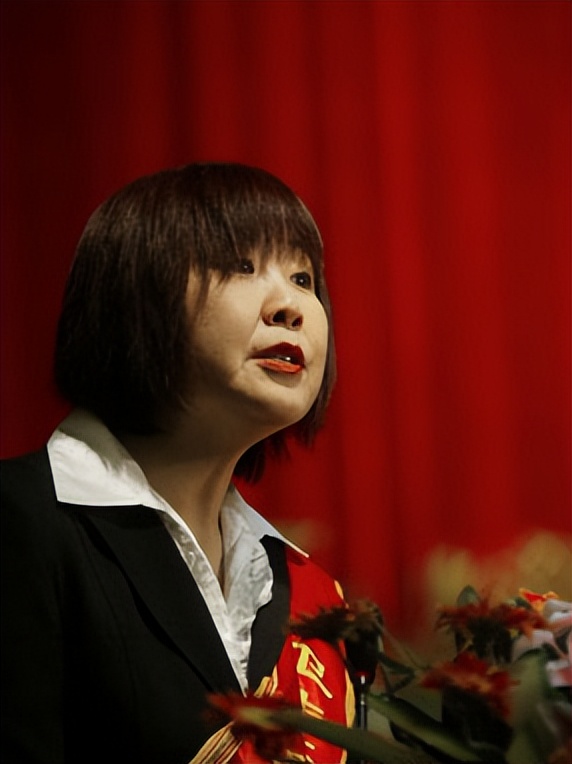 龙胆泻肝丸致尿毒症是真的吗,龙胆丸尿毒症