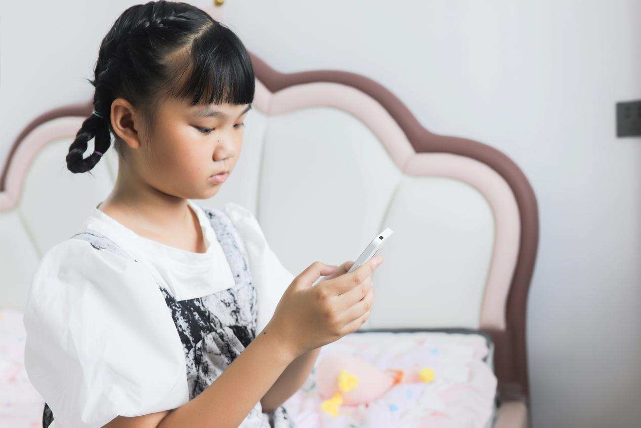 多亲手机f22pro安装应用,多亲f22pro安装手机卡