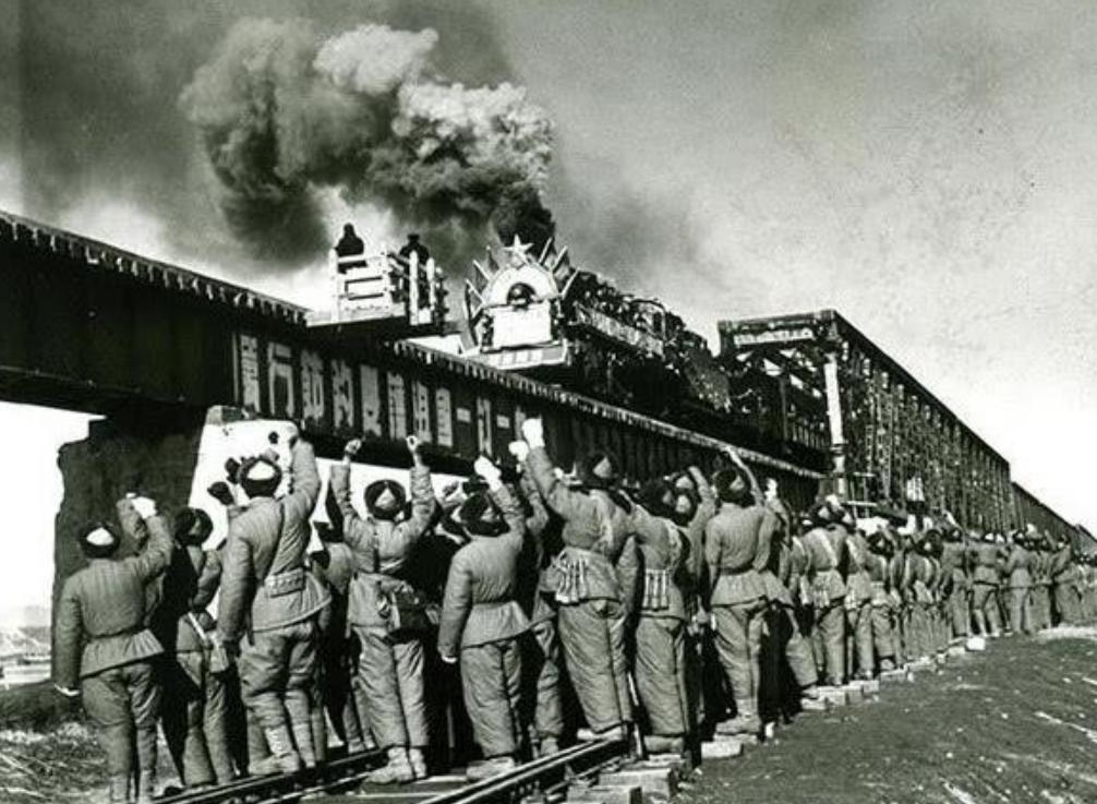 1985年大裁军,铁道兵领导不服,*小平邓**回应:头头不通,调头头