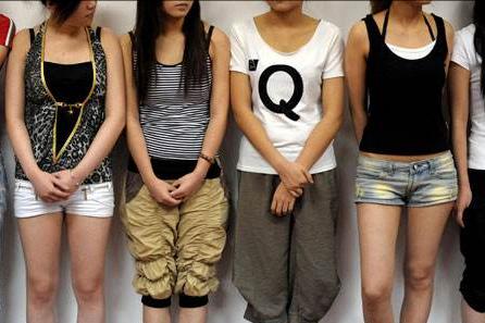 嫖娼决不能合法！新中国禁娼运动，是如何把娼妓从“鬼”变成人？