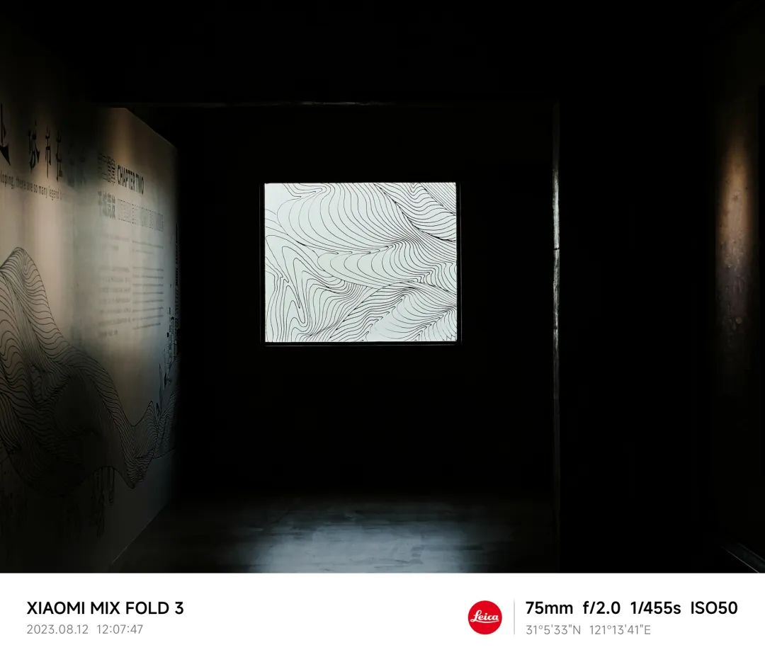 小米mixfold3长焦微距对比华为,关注色彩