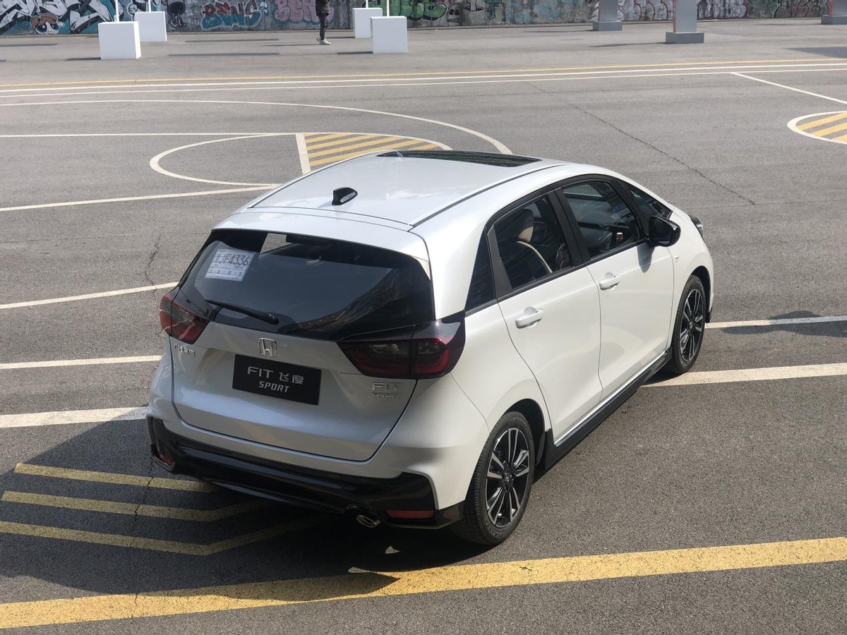 试驾新飞度：两厢车的最优选