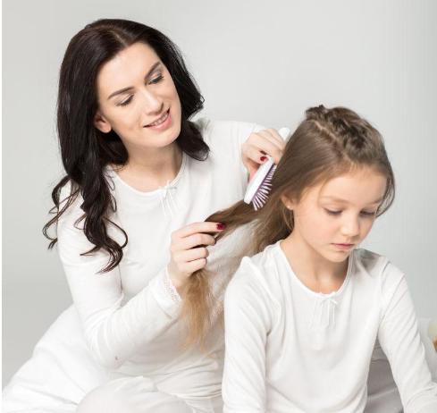 头顶白发什么原因如何根治,白头发怎么调理白发最多