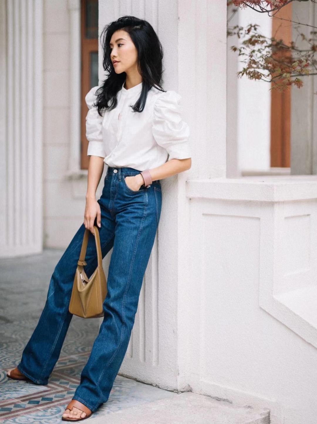 牛仔裤除了搭小白鞋还能搭什么鞋 (白色牛仔裤搭什么鞋子)