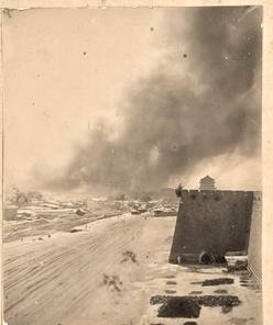 30张老照片揭露被处死犹太妇女赤身裸体的残忍现实!