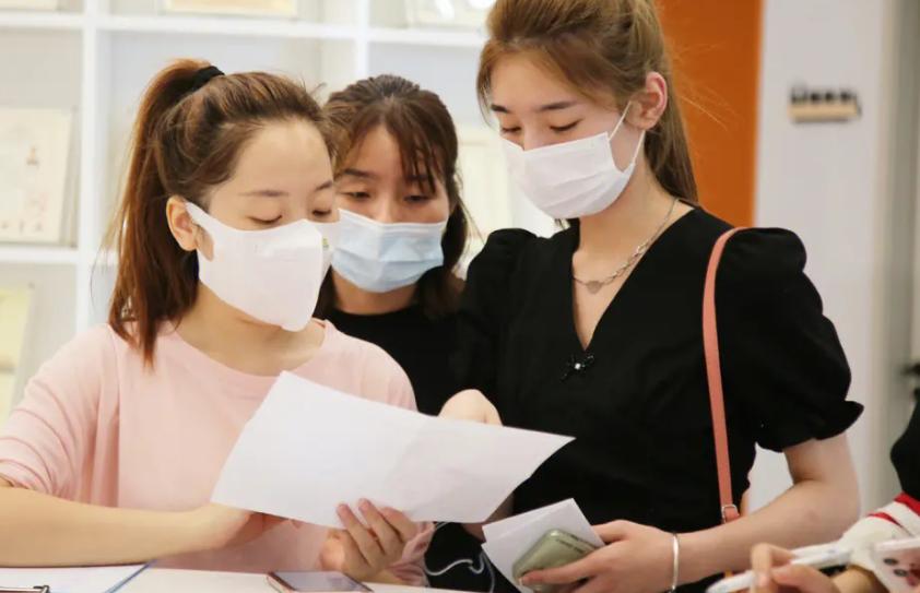 今年报考很火爆的四个专业薪资高,薪资水平高但是冷门的专业