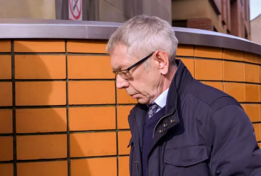 黄牛倒卖演唱会门票被抓判多久,倒卖周杰伦演唱会门票黄牛被抓