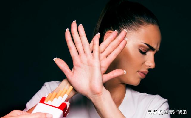 女人出现衰老,女性皮肤变松是衰老的表现吗