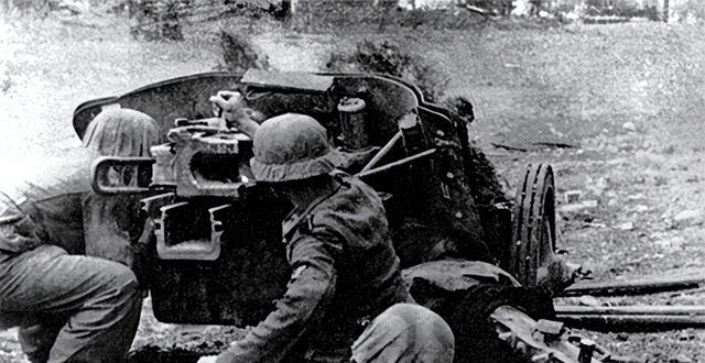 生死间的绘境：车祸后的地狱魔幻