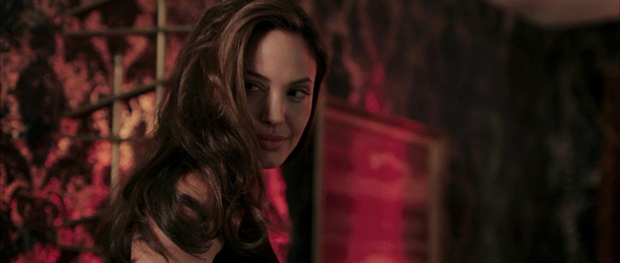 史密斯夫妇他们是真正的夫妻吗,史密斯夫妇一场相爱一场相杀