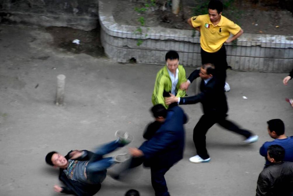 我被打了能打回去算正当防卫吗,正当防卫打架导致轻微脑震荡