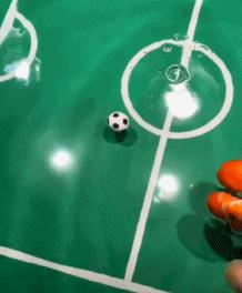 每日一笑：看多了足球比赛就没意思了，来一场不一样的比赛吧