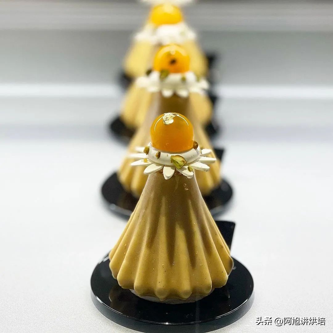 一生一代一双人争教两处销魂下句,一生一代一双人争教两处销魂赏析