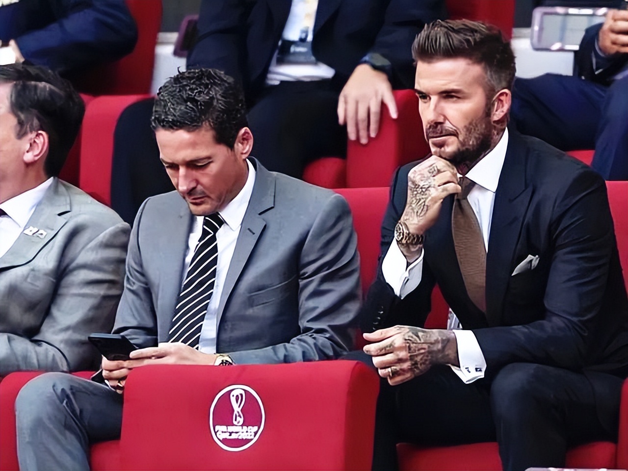 贝克汉姆婚内多次出轨,梅西和c罗和贝克汉姆