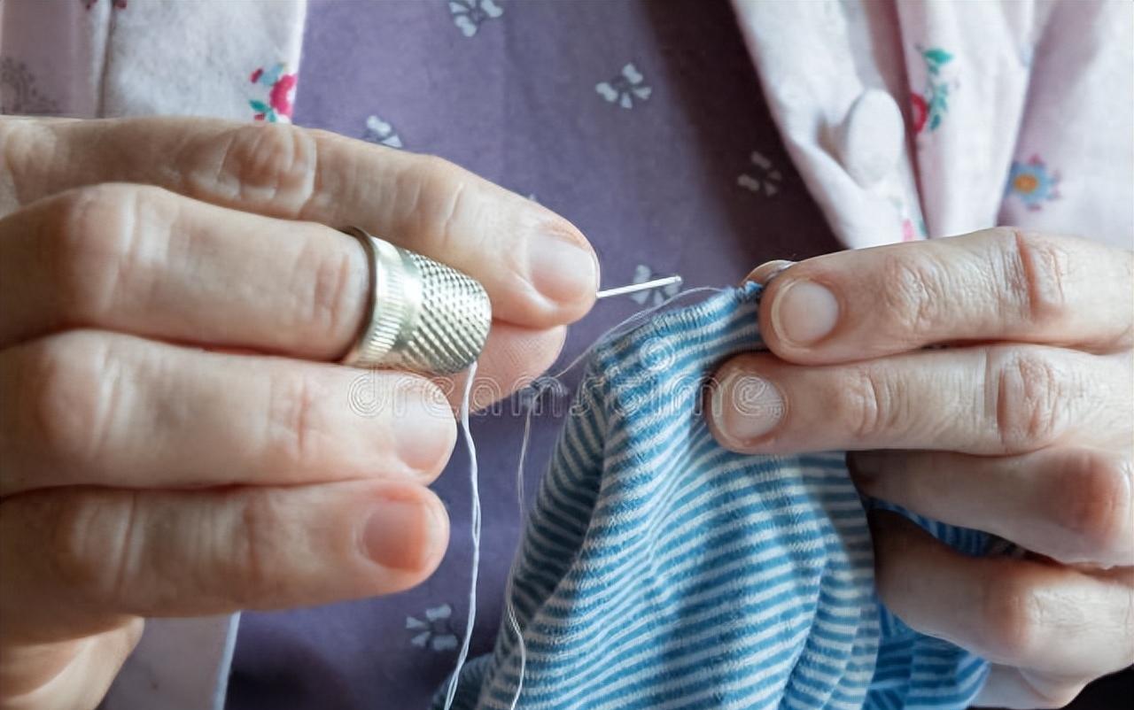 鎯婁汉涓惧姩,鎯婁汉涓惧姩鐭ヤ箮