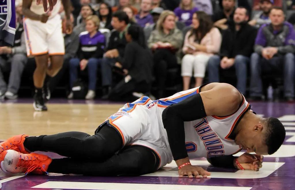 罗斯和威少相比为什么更容易受伤,罗斯巅峰威少集锦