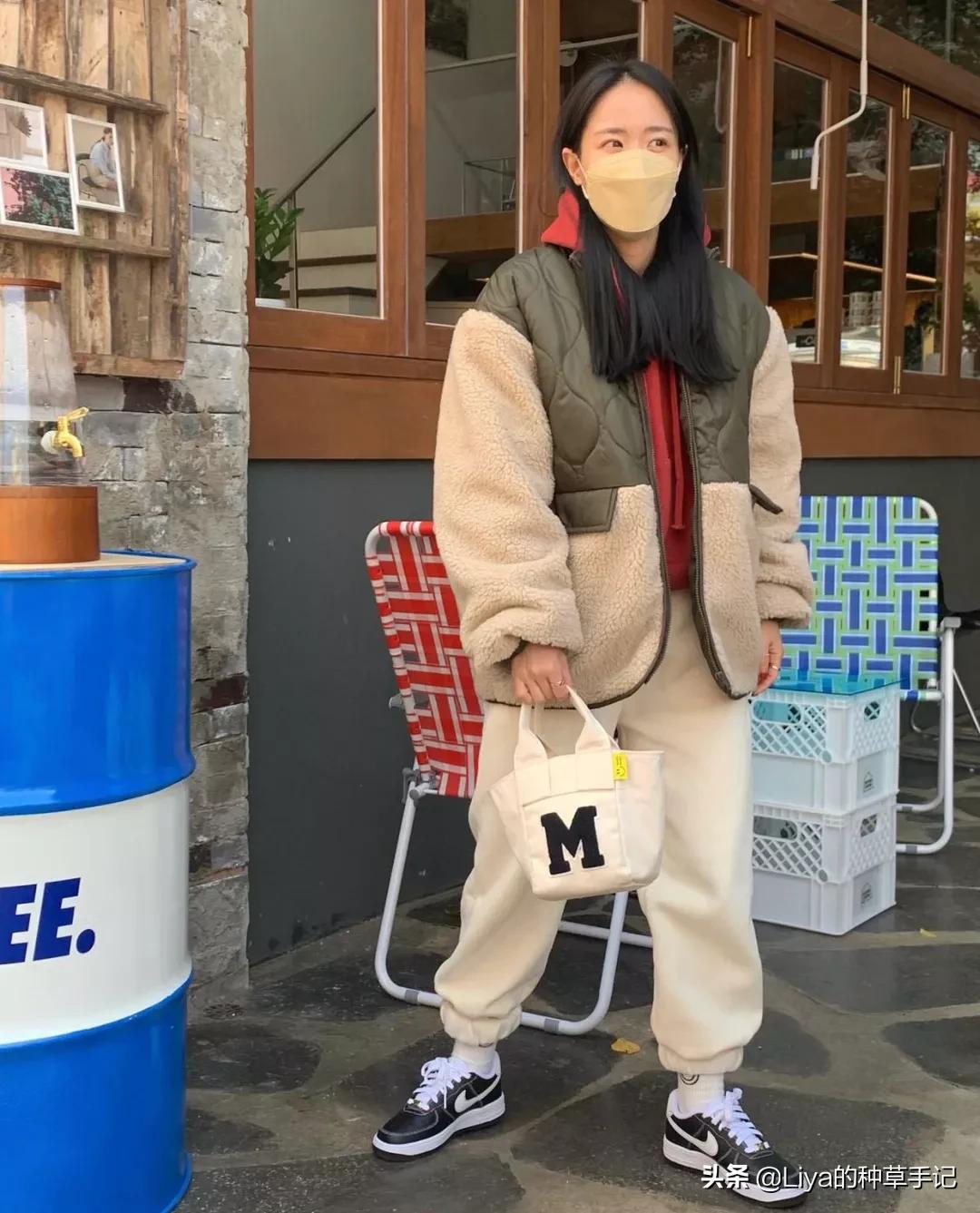 最流行的羊羔毛款式,羊羔绒还流行吗